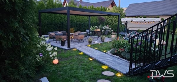 Wolnostojąca pergola tarasowa w ogrodzie